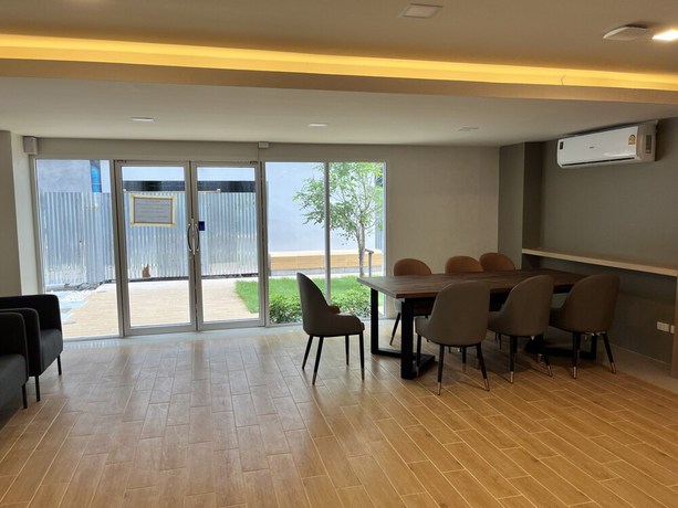 Imagen de los interiores del Hotel Zayn Express and Suites. Foto 18