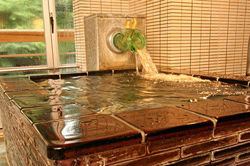 Imagen de la piscina del Hotel Zazan Minakami. Foto 13