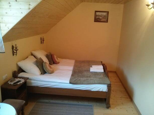 Imagen general del Hotel Zb&oacute;jna Debra. Foto 10