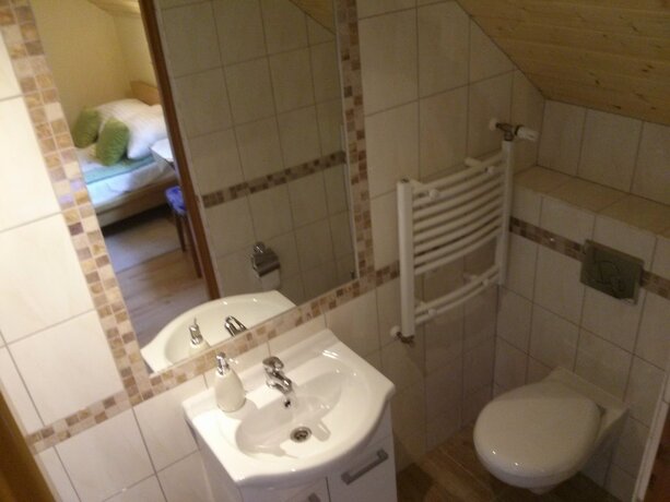 Imagen general del Hotel Zb&oacute;jna Debra. Foto 13