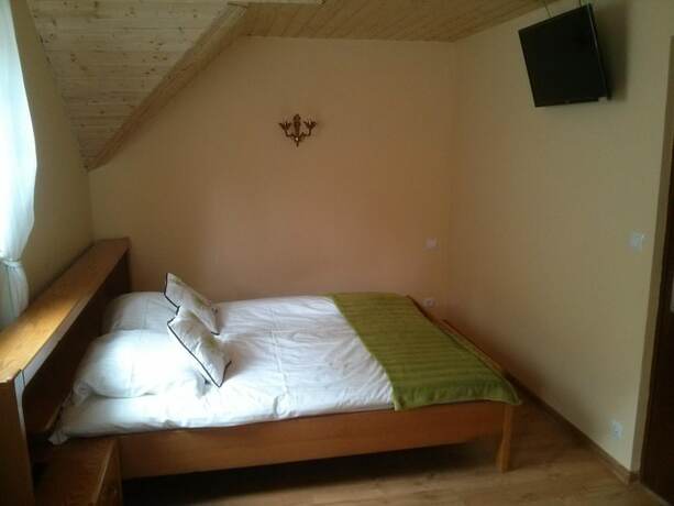 Imagen general del Hotel Zb&oacute;jna Debra. Foto 14