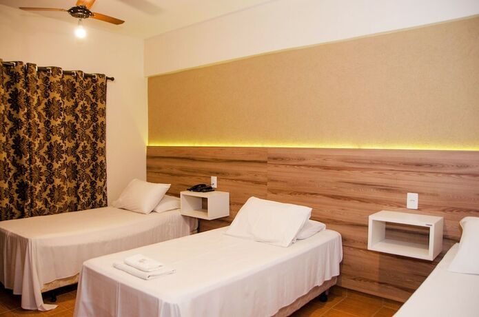 Imagen de la habitación del Hotel Ze Maria. Foto 15