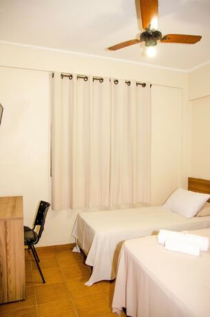 Imagen de la habitación del Hotel Ze Maria. Foto 23