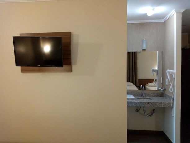 Imagen de la habitación del Hotel Ze Maria. Foto 29