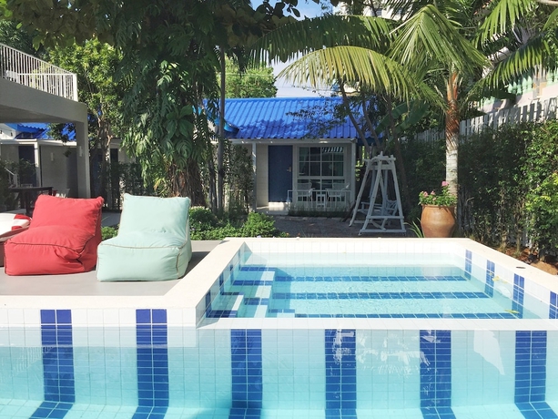 Imagen de la piscina del Hotel Zea Za Bungalow. Foto 19