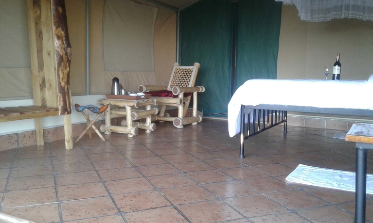 Imagen de los interiores del Hotel Zebra Kemang'ore Bush Tented Lodge. Foto 17