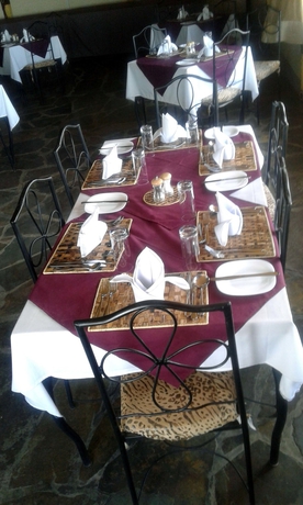 Imagen del bar/restaurante del Hotel Zebra Kemang'ore Bush Tented Lodge. Foto 3