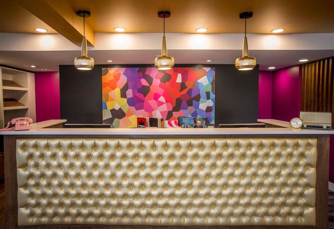 Imagen de los interiores del Hotel Zed Kelowna. Foto 10