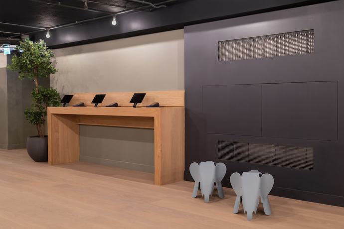 Imagen de los interiores del Hotel Zedwell Underground Tottenham Court Road. Foto 19