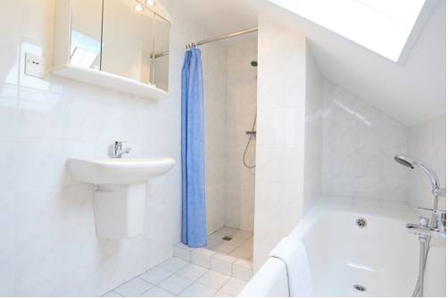 Imagen de la habitación del Hotel Zee Bergen. Foto 7