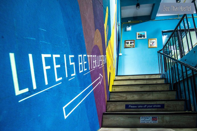 Imagen de los interiores del Hotel Zee Thai Hostel. Foto 16