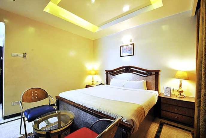 Imagen de la habitación del Hotel Zeeras. Foto 7