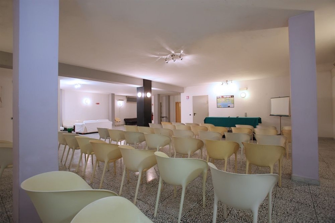 Imagen de los interiores del Hotel Zeffiro. Foto 13