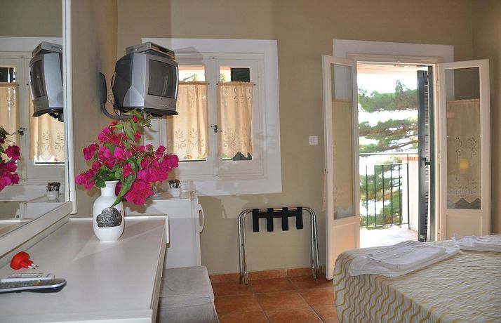 Imagen de la habitación del Hotel Zefiros Traditional. Foto 2