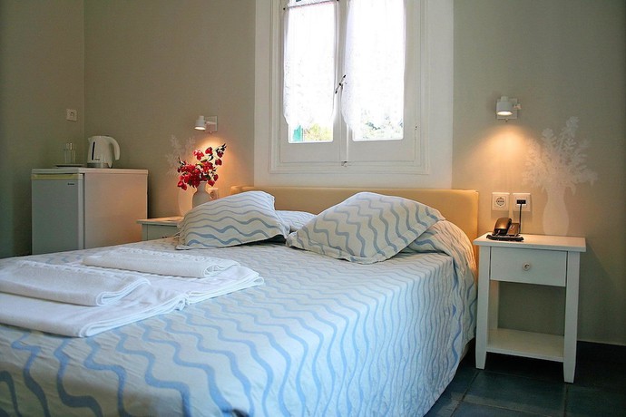 Imagen de la habitación del Hotel Zefiros Traditional. Foto 14