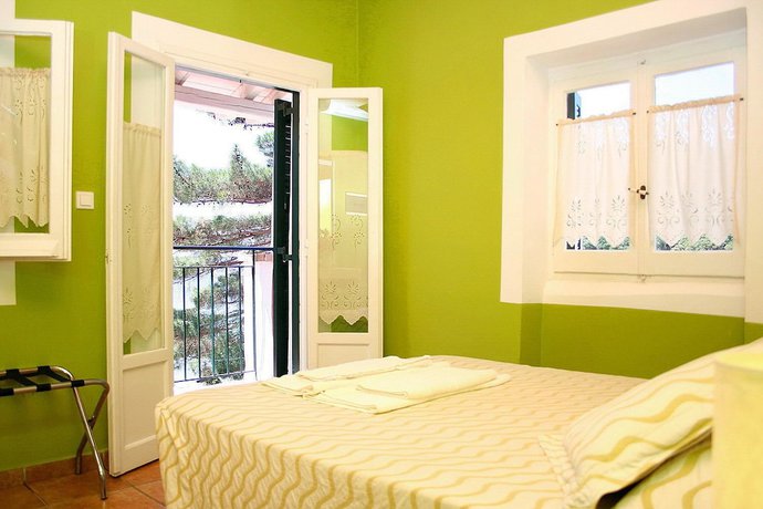 Imagen de la habitación del Hotel Zefiros Traditional. Foto 16