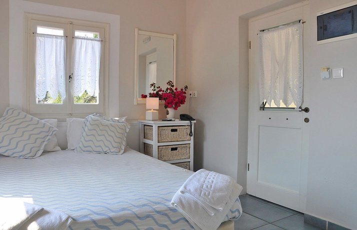 Imagen de la habitación del Hotel Zefiros Traditional. Foto 18