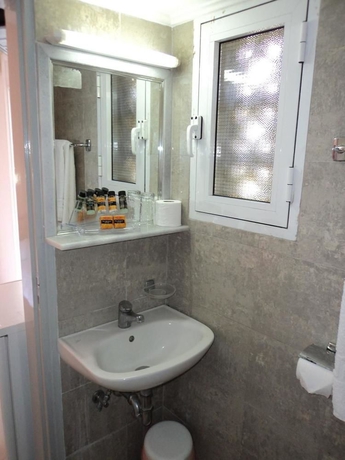 Imagen de la habitación del Hotel Zefyros, Rodas. Foto 2