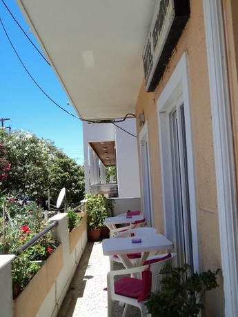 Imagen de los exteriores del Hotel Zefyros, Rodas. Foto 5