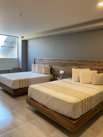 Imagen de la habitación del Hotel Zegenes. Foto 17