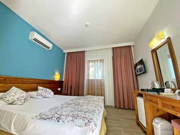Imagen general del Hotel Zehra Tatil K&ouml;y&uuml;. Foto 22