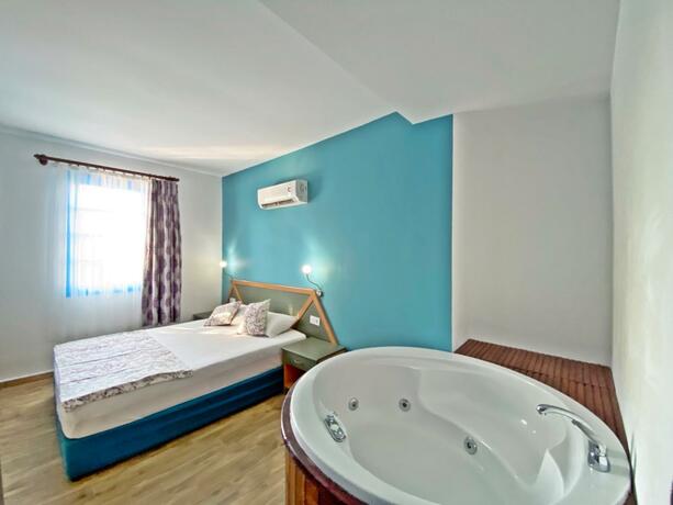 Imagen general del Hotel Zehra Tatil K&ouml;y&uuml;. Foto 28