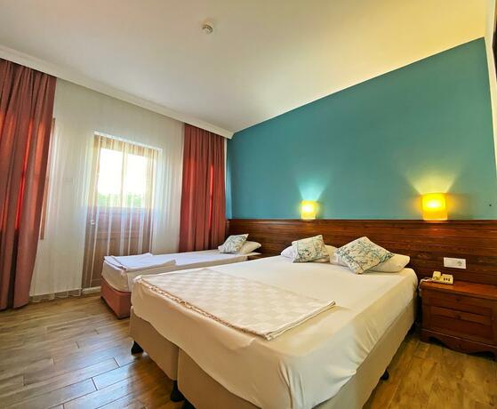 Imagen general del Hotel Zehra Tatil K&ouml;y&uuml;. Foto 41