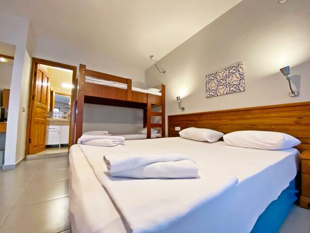Imagen general del Hotel Zehra Tatil K&ouml;y&uuml;. Foto 45