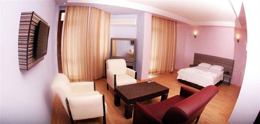 Imagen de la habitación del Hotel Zel. Foto 7
