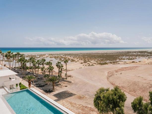 Imagen de la piscina del Hotel Zel Fuerteventura. Foto 14