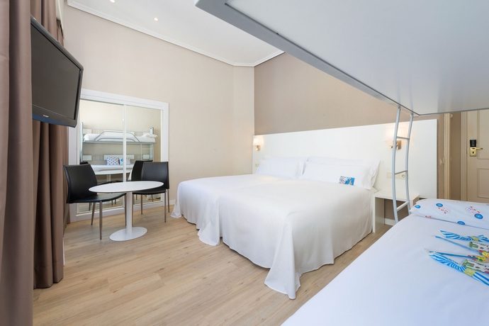 Imagen de la habitación del Hotel Zel Madrid. Foto 12