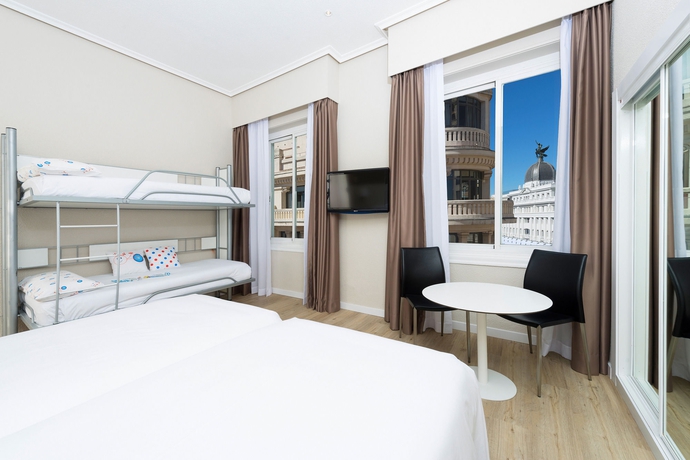 Imagen de la habitación del Hotel Zel Madrid. Foto 15