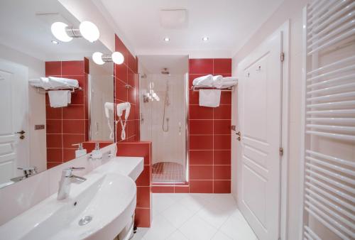 Imagen de la habitación del Hotel Zelen&aacute; Marina. Foto 6