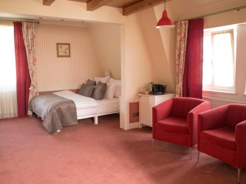 Imagen de la habitación del Hotel Zelen&aacute; Marina. Foto 8
