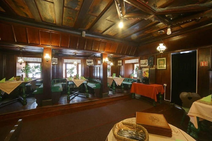 Imagen del bar/restaurante del Hotel Zelen&yacute; Dům. Foto 4