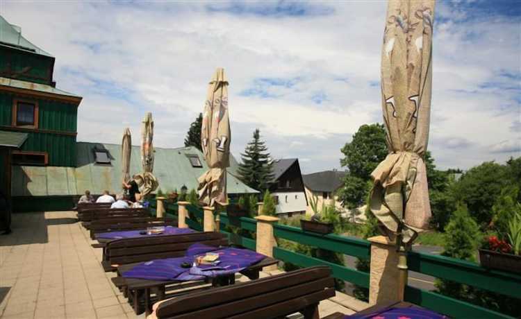 Imagen de los exteriores del Hotel Zelen&yacute; Dům. Foto 16