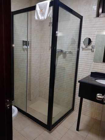 Imagen de la habitación del Hotel Zemalex. Foto 8