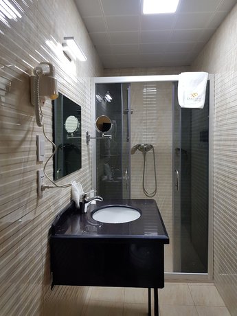 Imagen de la habitación del Hotel Zemalex. Foto 12