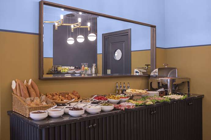 Imagen del bar/restaurante del Hotel Zemeli. Foto 5