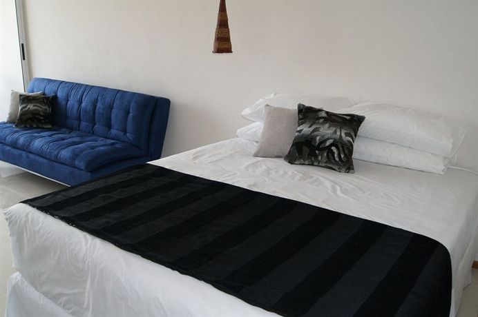 Imagen de la piscina del Hotel Zen Boutique Apart. Foto 15