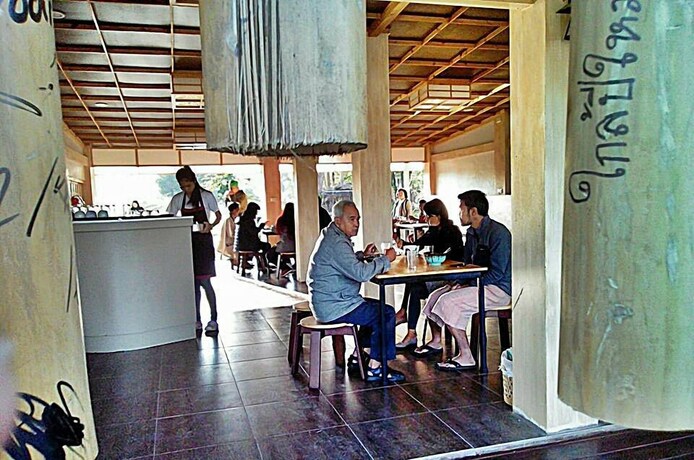 Imagen de los interiores del Hotel Zen Home Resort And Garden Phayao. Foto 20