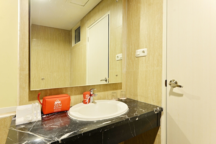 Imagen de la habitación del Hotel Zen Premium Cihampelas. Foto 12