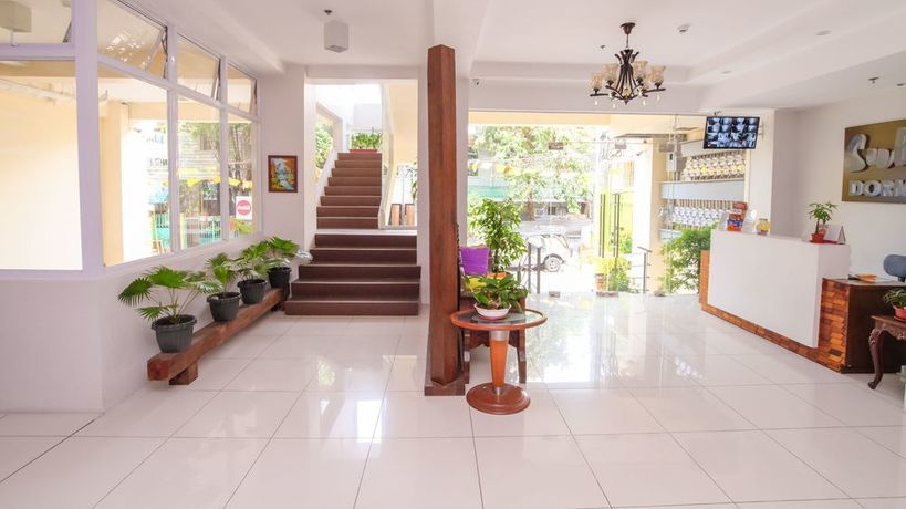 Imagen general del Hotel Zen Rooms Basic Sulit Dormitel. Foto 1