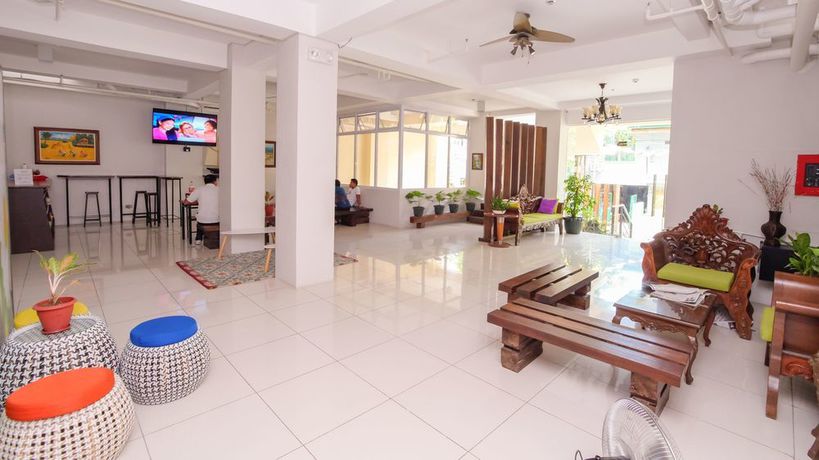 Imagen de los interiores del Hotel Zen Rooms Basic Sulit Dormitel. Foto 15