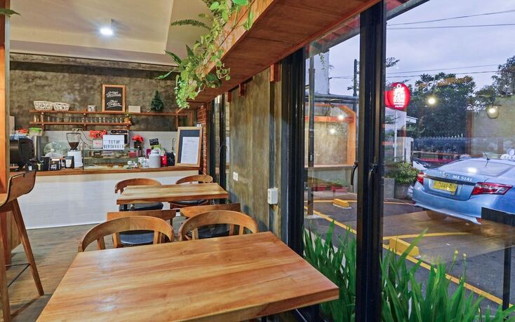 Imagen del bar/restaurante del Hotel Zen Rooms Legacy Residence Syariah. Foto 4