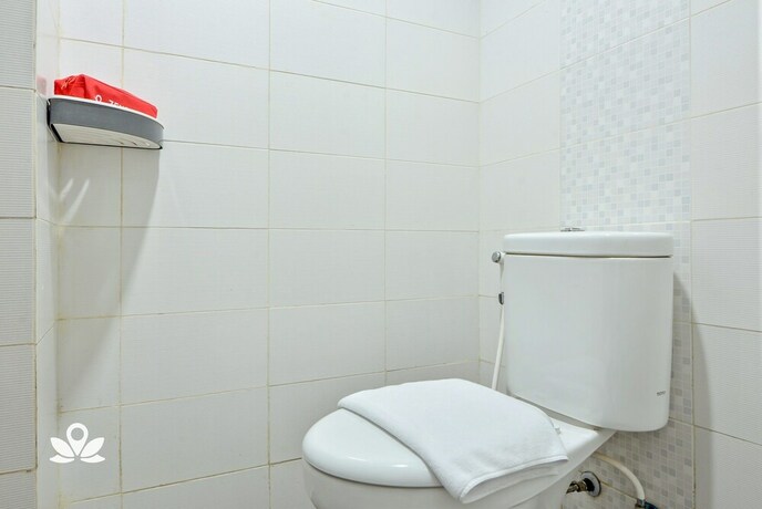 Imagen de la habitación del Hotel Zen Rooms Mangga Besar Raya. Foto 7