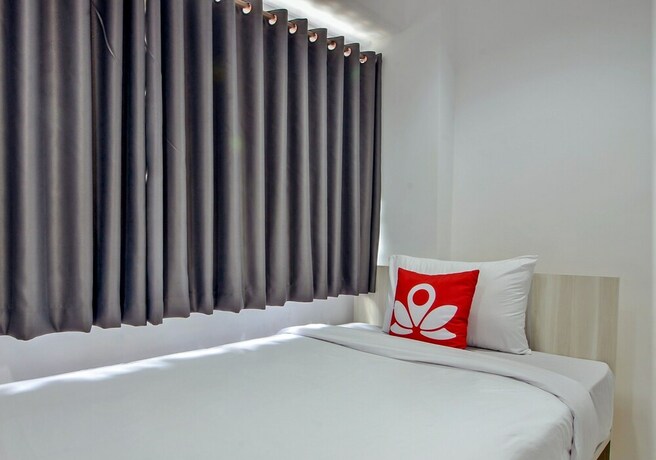 Imagen de la habitación del Hotel Zen Rooms Mangga Besar Raya. Foto 11