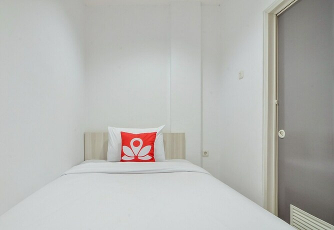 Imagen de la habitación del Hotel Zen Rooms Mangga Besar Raya. Foto 12