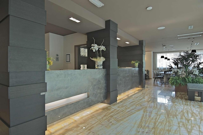 Imagen de los interiores del Hotel Zen Versilia. Foto 18