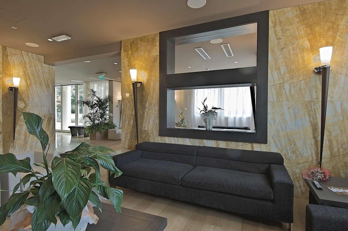 Imagen de los interiores del Hotel Zen Versilia. Foto 19